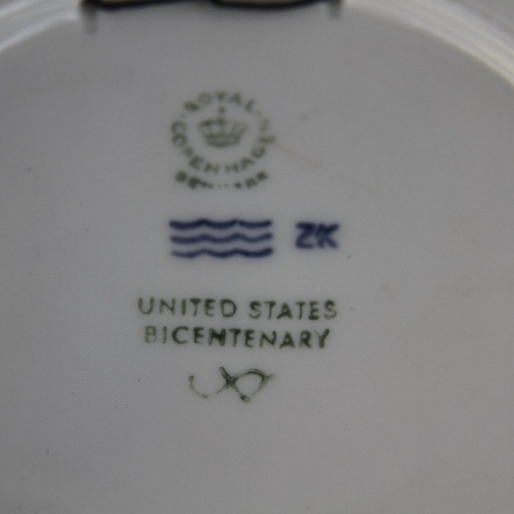 Collectors Plate Royal Copenhagen Porcelain - Picture 4 of 5